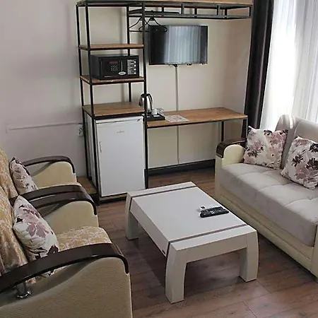 Hotel Biglife *