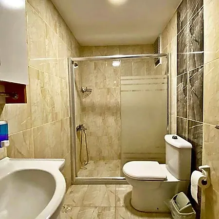 Hotel Biglife *