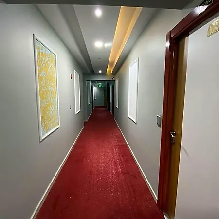 Biglife Hotel